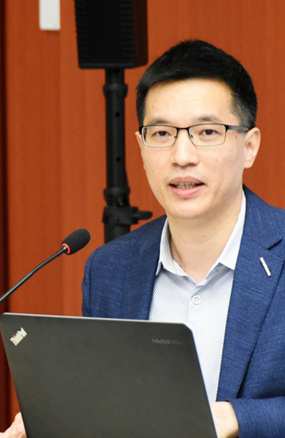 Prof. Dechao LI